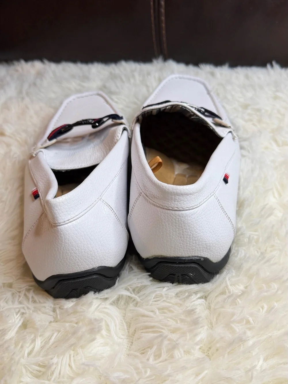 N/A cushioned sleek